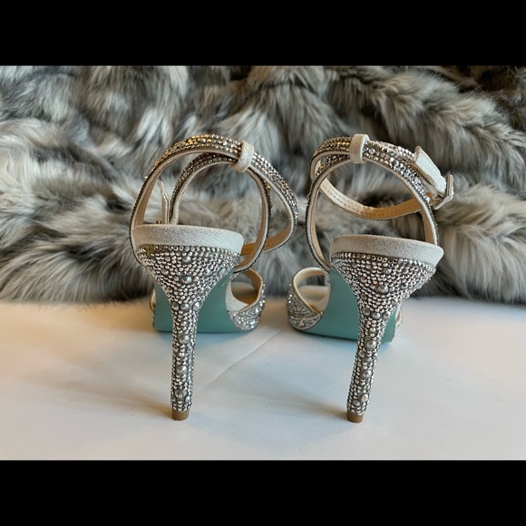 Betsey Johnson silver crystal stiletto - Picture 8 of 8